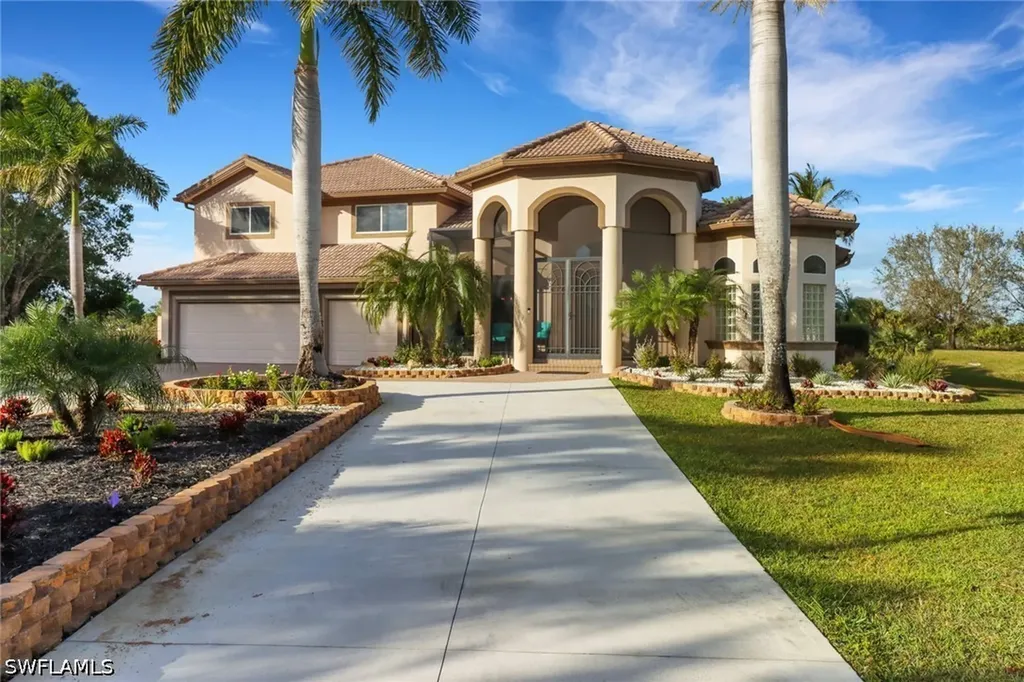 3885 52nd Avenue NE Naples FL 34120