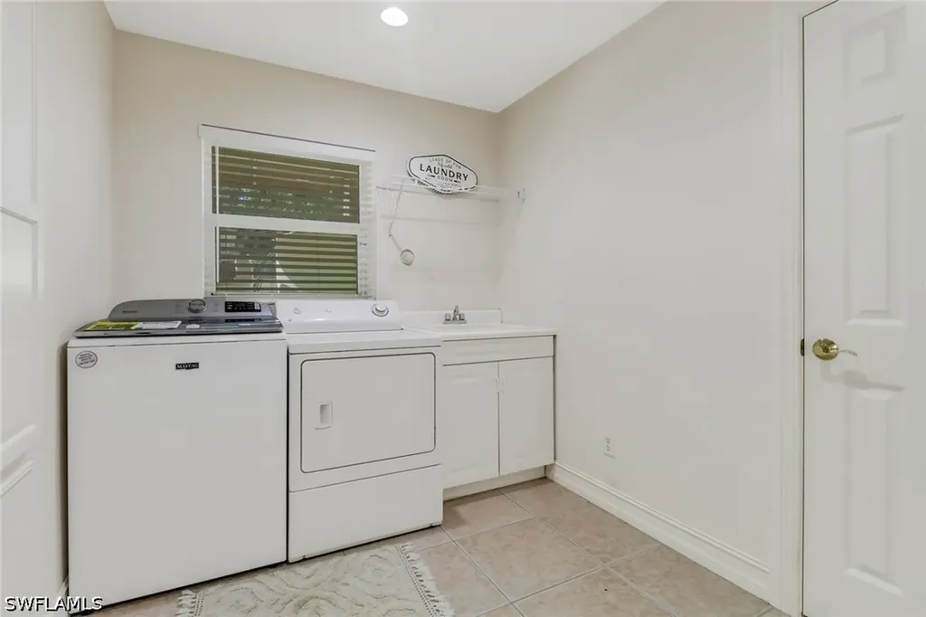 3885 52nd Avenue NE Naples FL 34120