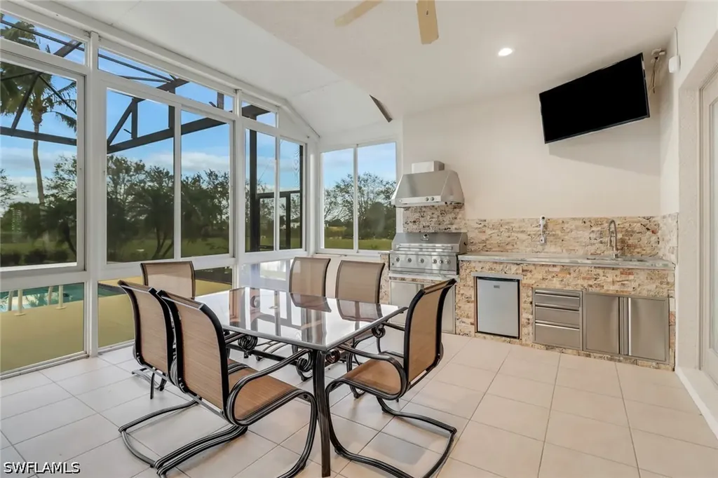 3885 52nd Avenue NE Naples FL 34120