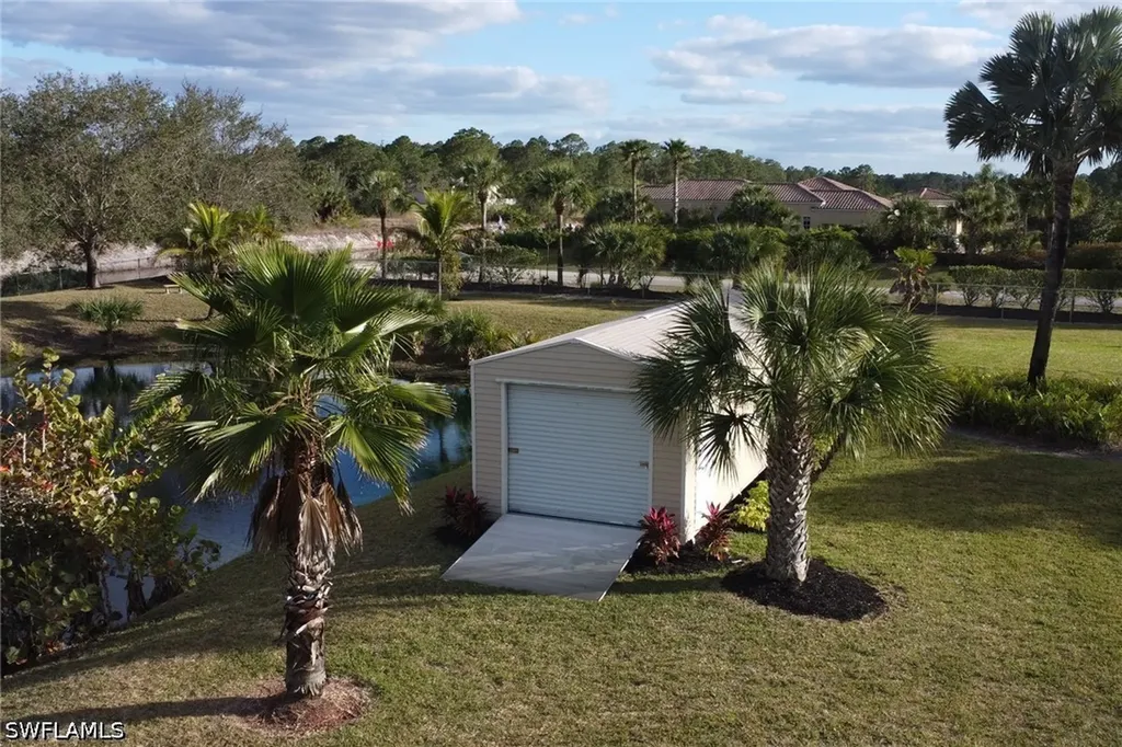 3885 52nd Avenue NE Naples FL 34120