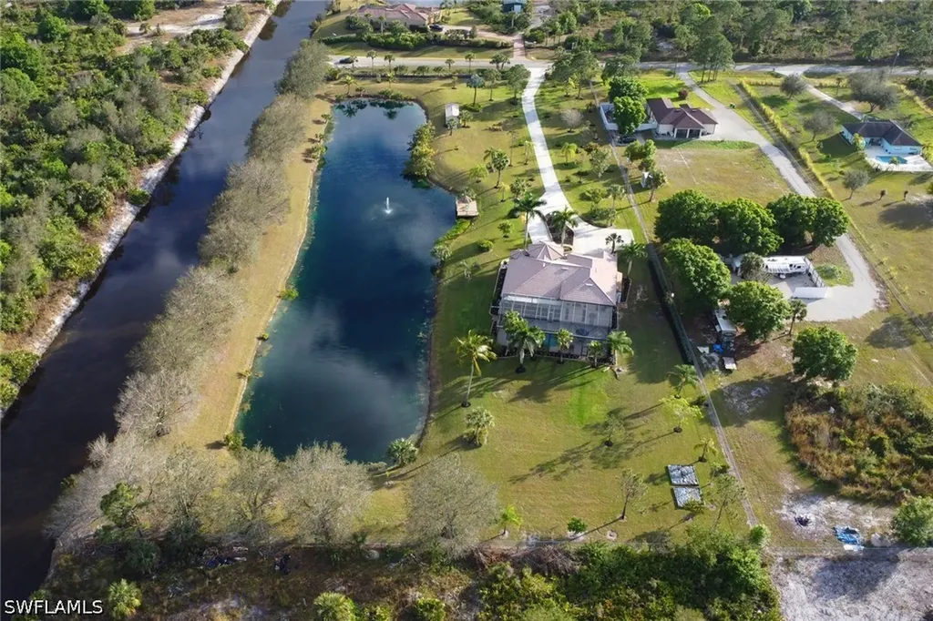 3885 52nd Avenue NE Naples FL 34120