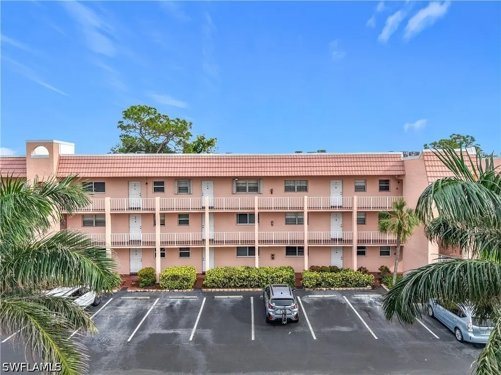 175 Turtle Lake Court Naples FL 34105