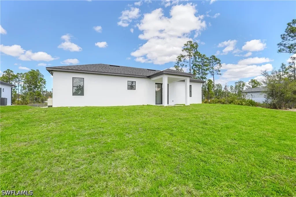 1124 Edelweiss Street E Lehigh Acres FL 33974
