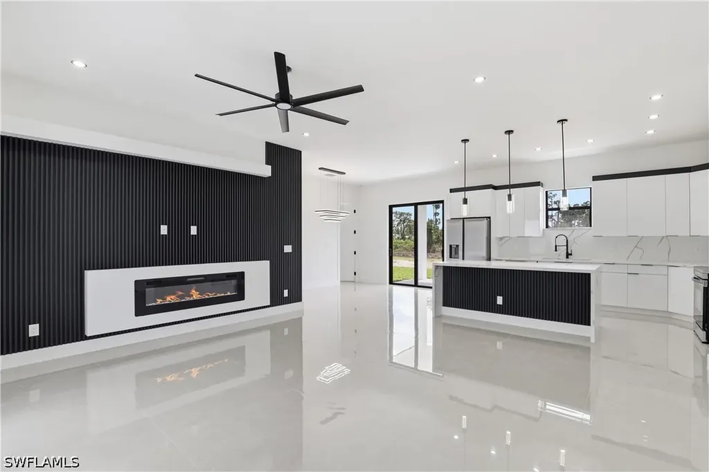 1124 Edelweiss Street E Lehigh Acres FL 33974