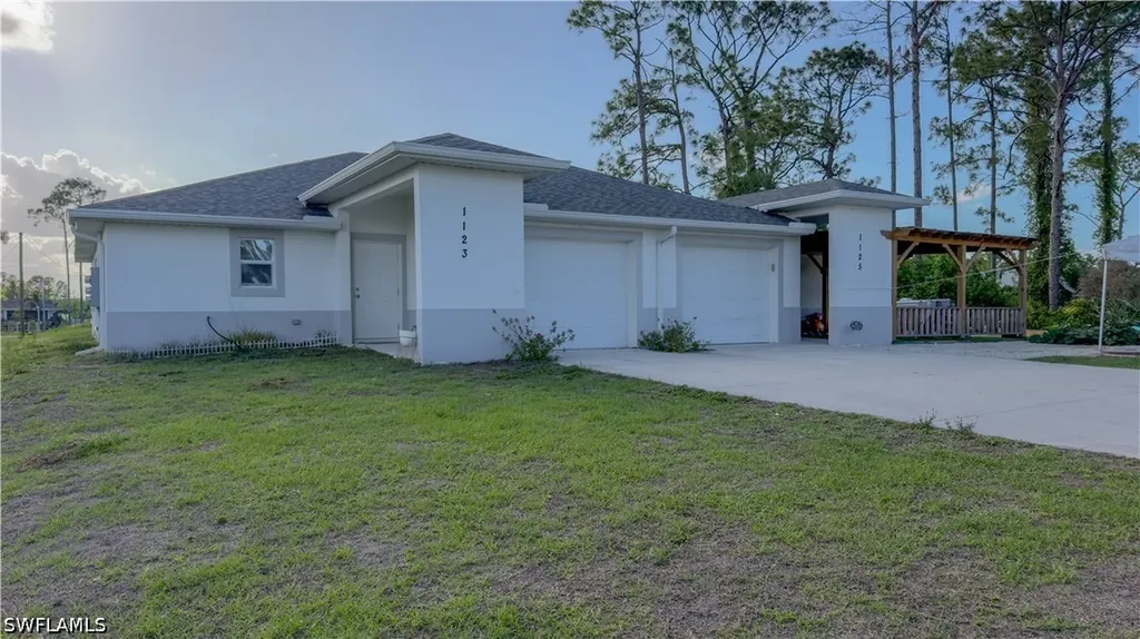 1123-1125 Abrams Boulevard Lehigh Acres FL 33971