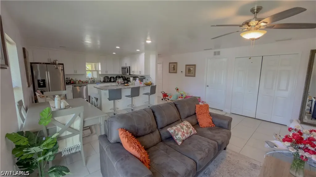 1123-1125 Abrams Boulevard Lehigh Acres FL 33971