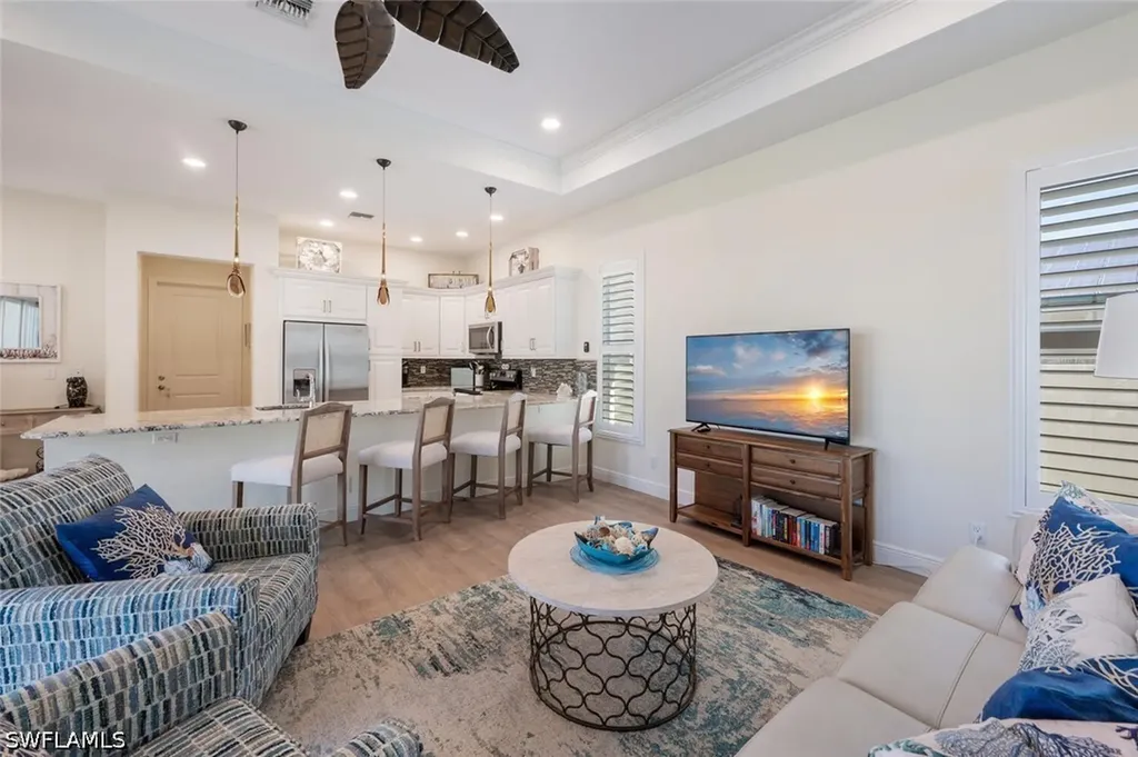 730 95th Avenue N Naples FL 34108