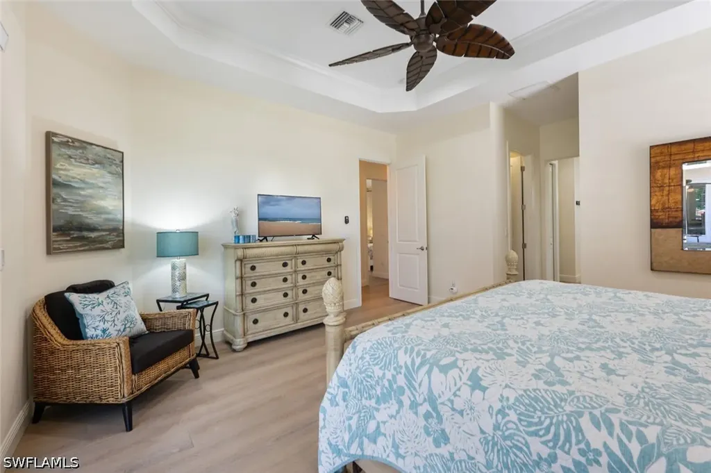 730 95th Avenue N Naples FL 34108