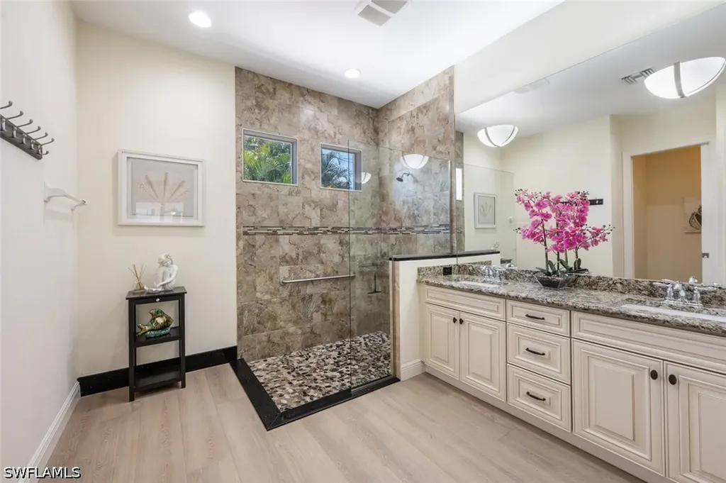 730 95th Avenue N Naples FL 34108