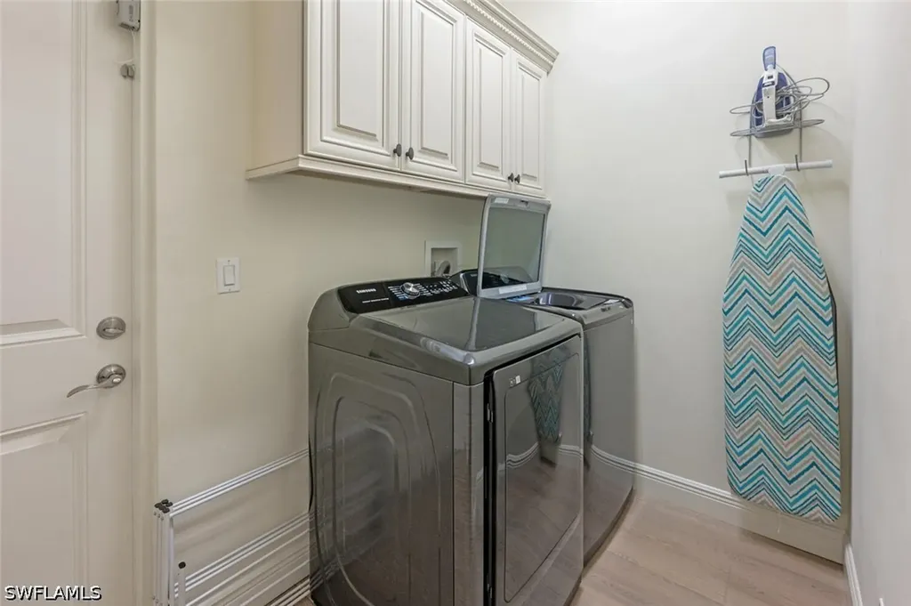 730 95th Avenue N Naples FL 34108