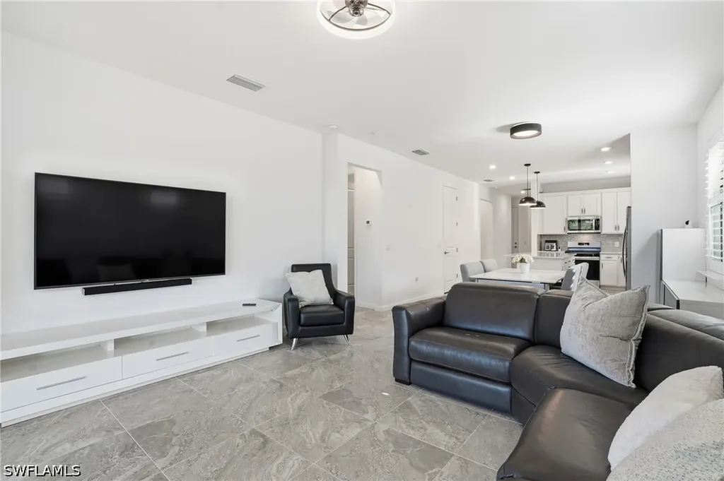 1645 Serena Avenue Naples FL 34120