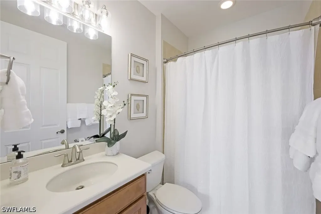 1423 Santiago Circle Naples FL 34113