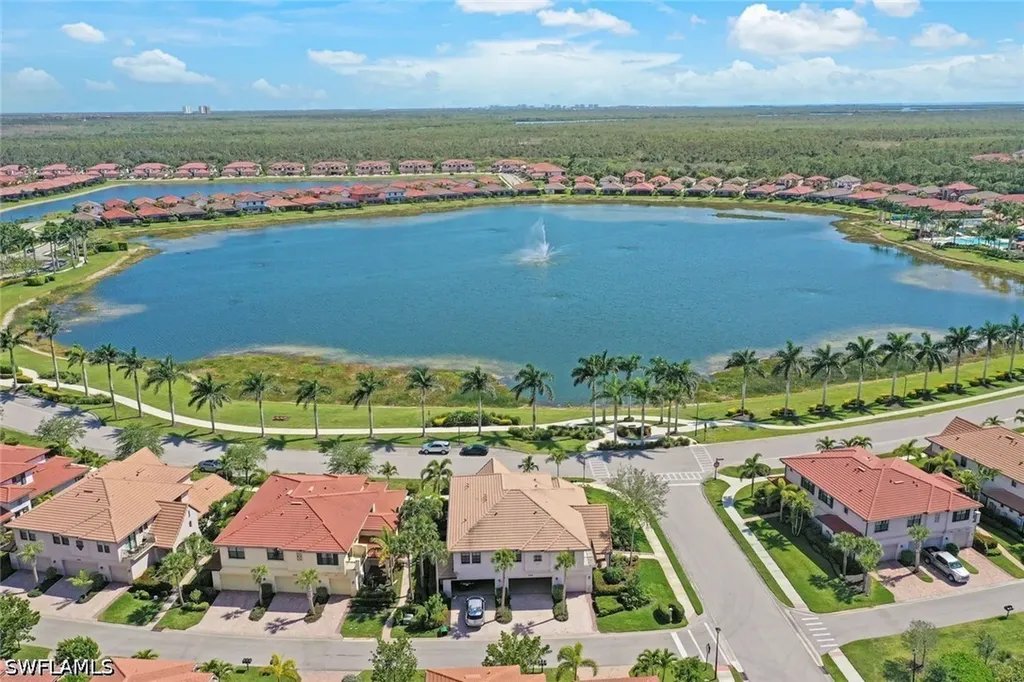 1423 Santiago Circle Naples FL 34113