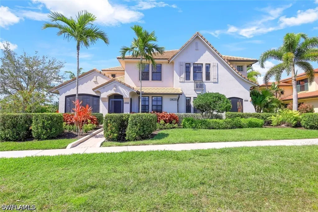 1423 Santiago Circle Naples FL 34113
