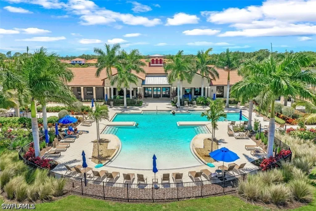 1423 Santiago Circle Naples FL 34113
