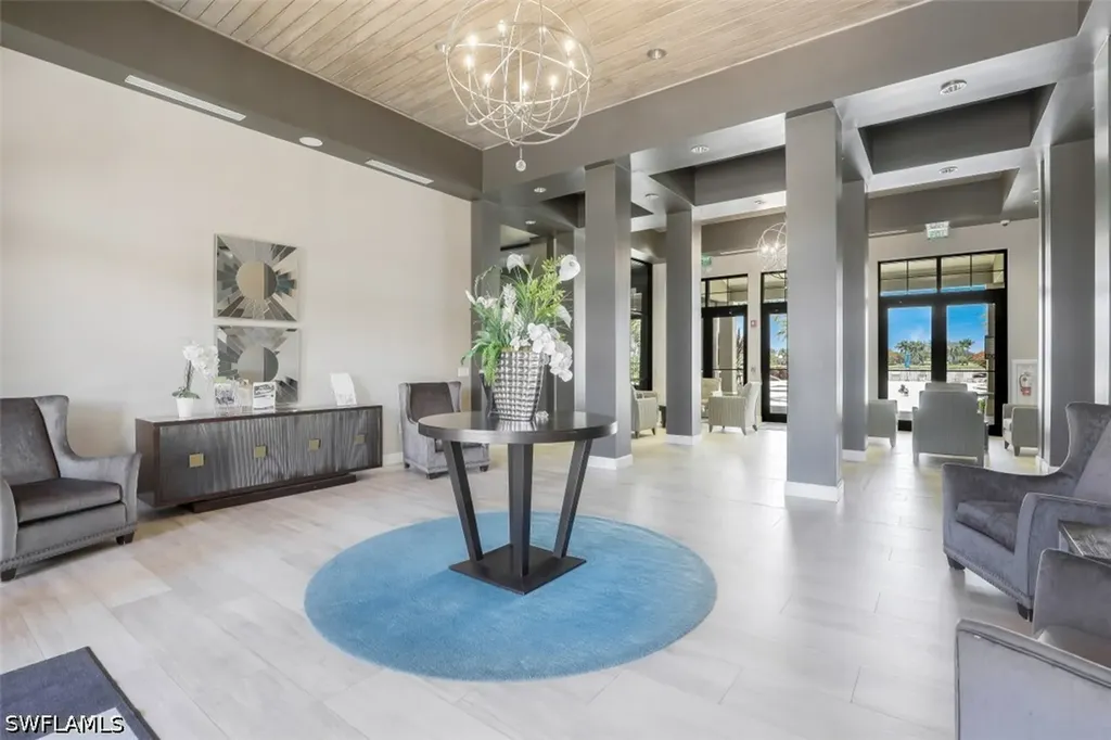1423 Santiago Circle Naples FL 34113