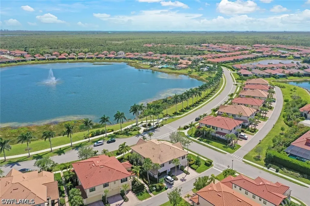 1423 Santiago Circle Naples FL 34113