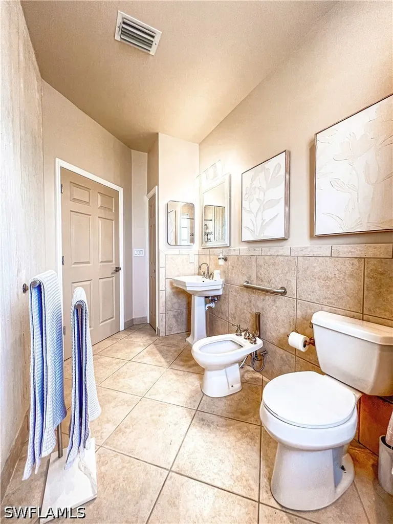 801 99th Avenue N Naples FL 34108