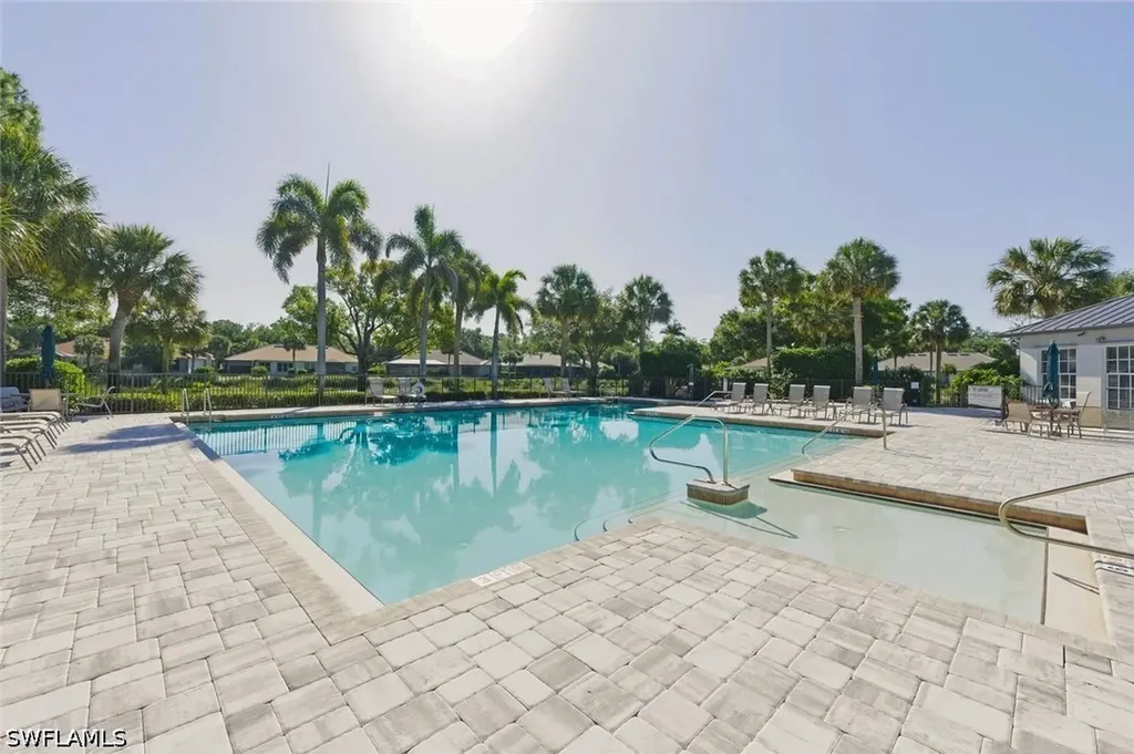 6786 Old Banyan Way Naples FL 34109