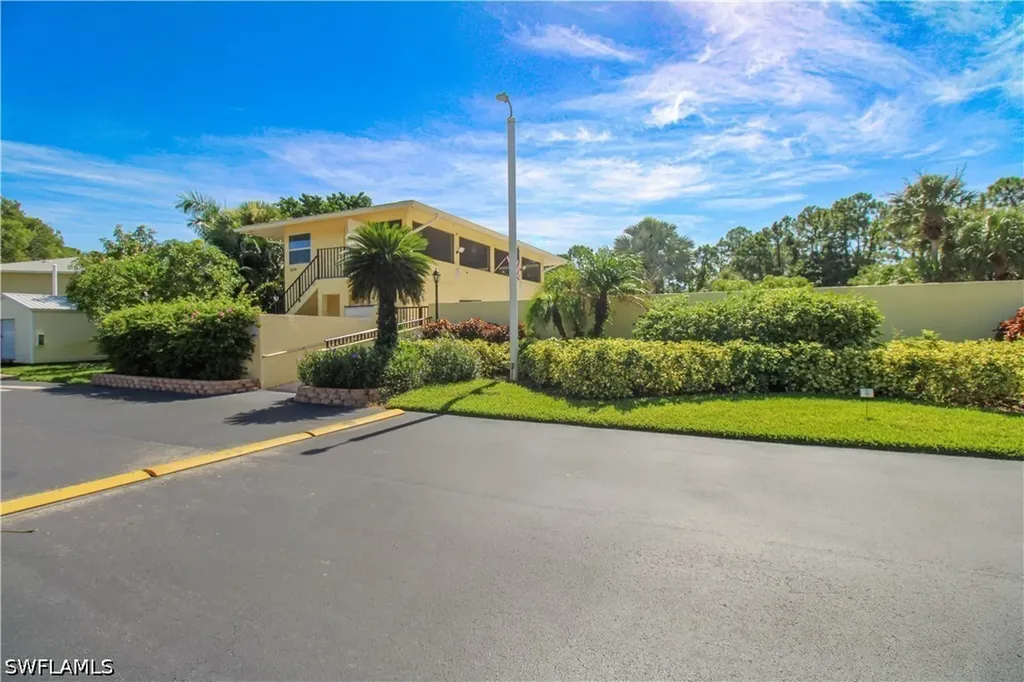 28280 Pine Haven Way Bonita Springs FL 34135