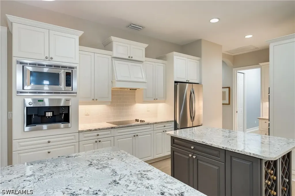 2116 Harlans Run Naples FL 34105