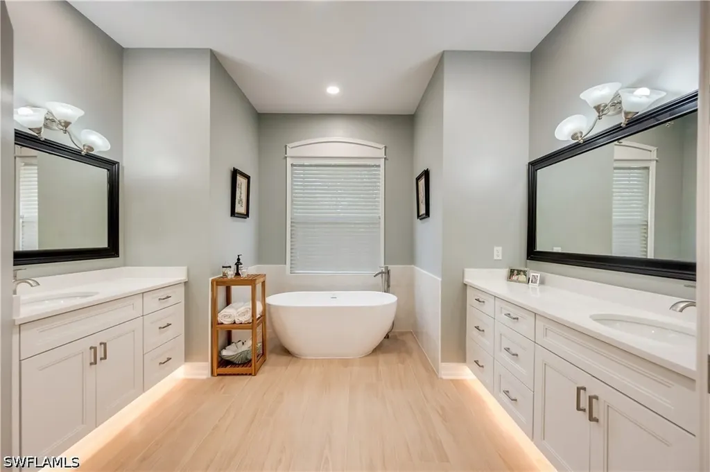 2116 Harlans Run Naples FL 34105