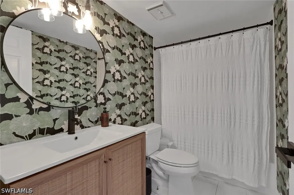 3031 Sandpiper Bay Circle Naples FL 34112