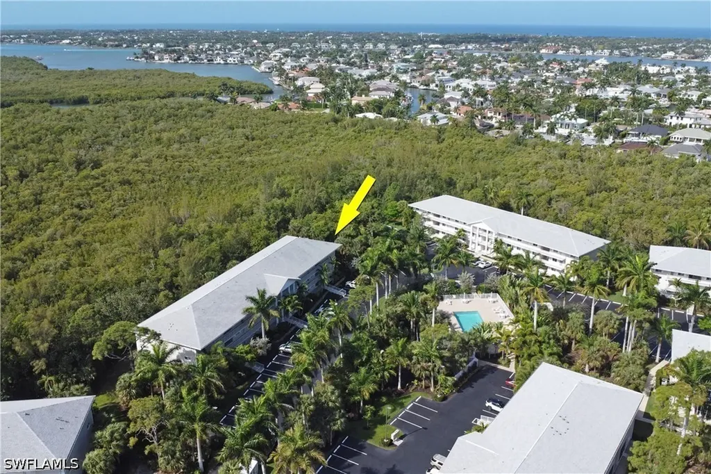 3031 Sandpiper Bay Circle Naples FL 34112