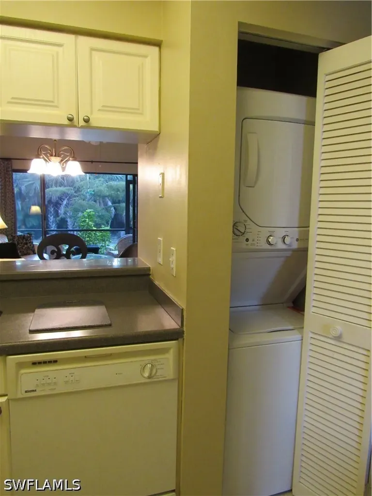 3323 Olympic Drive Naples FL 34105