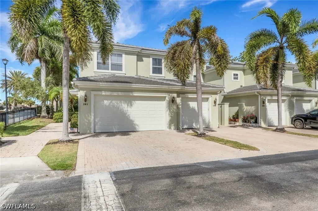1465 Mariposa Circle Naples FL 34105