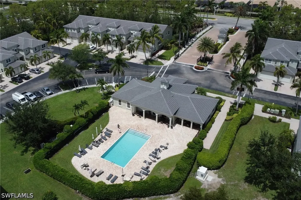 1465 Mariposa Circle Naples FL 34105