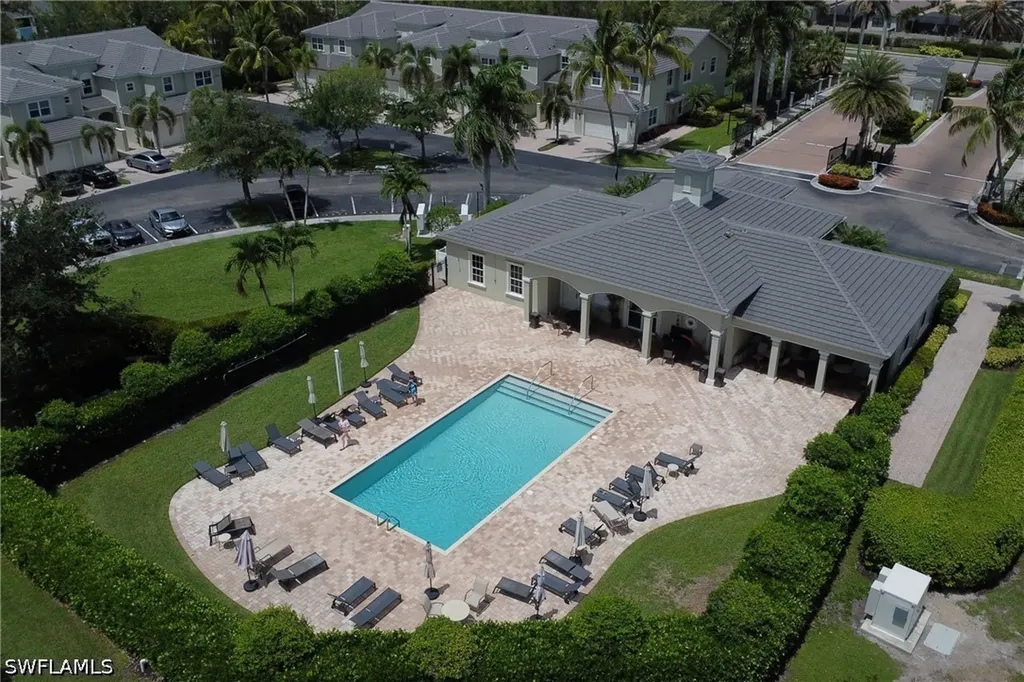 1465 Mariposa Circle Naples FL 34105