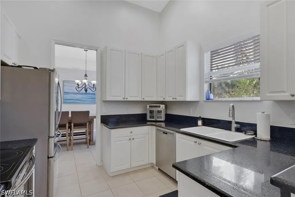 1465 Mariposa Circle Naples FL 34105