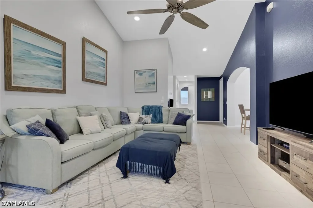 1465 Mariposa Circle Naples FL 34105