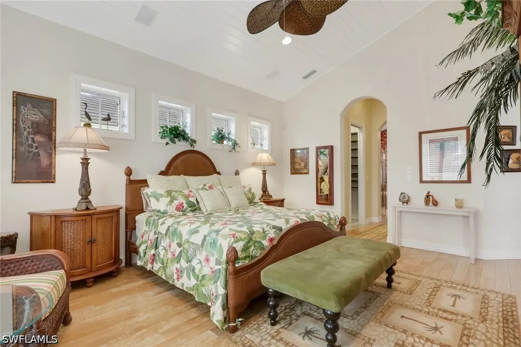 1510 Chesapeake Avenue Naples FL 34102