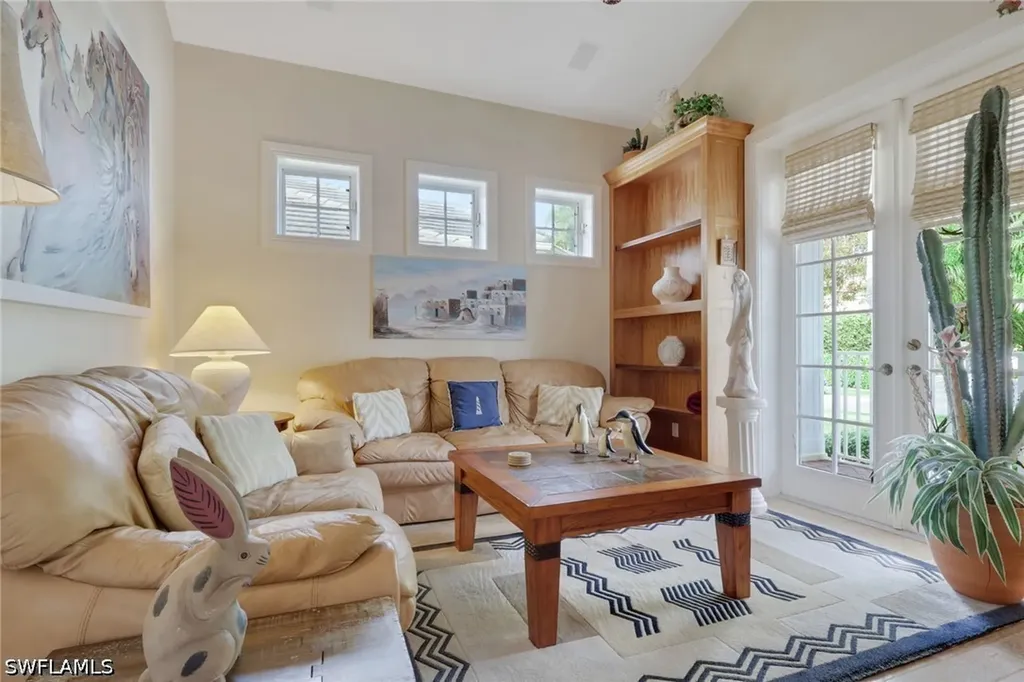 1510 Chesapeake Avenue Naples FL 34102