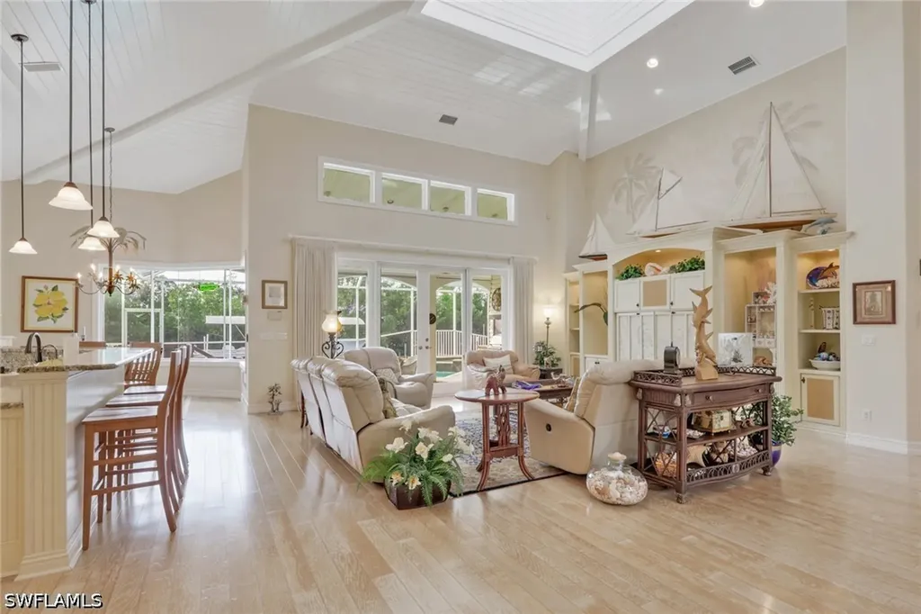 1510 Chesapeake Avenue Naples FL 34102