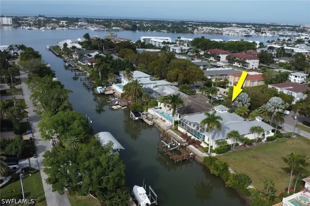 1510 Chesapeake Avenue Naples FL 34102