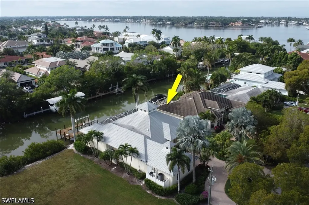 1510 Chesapeake Avenue Naples FL 34102