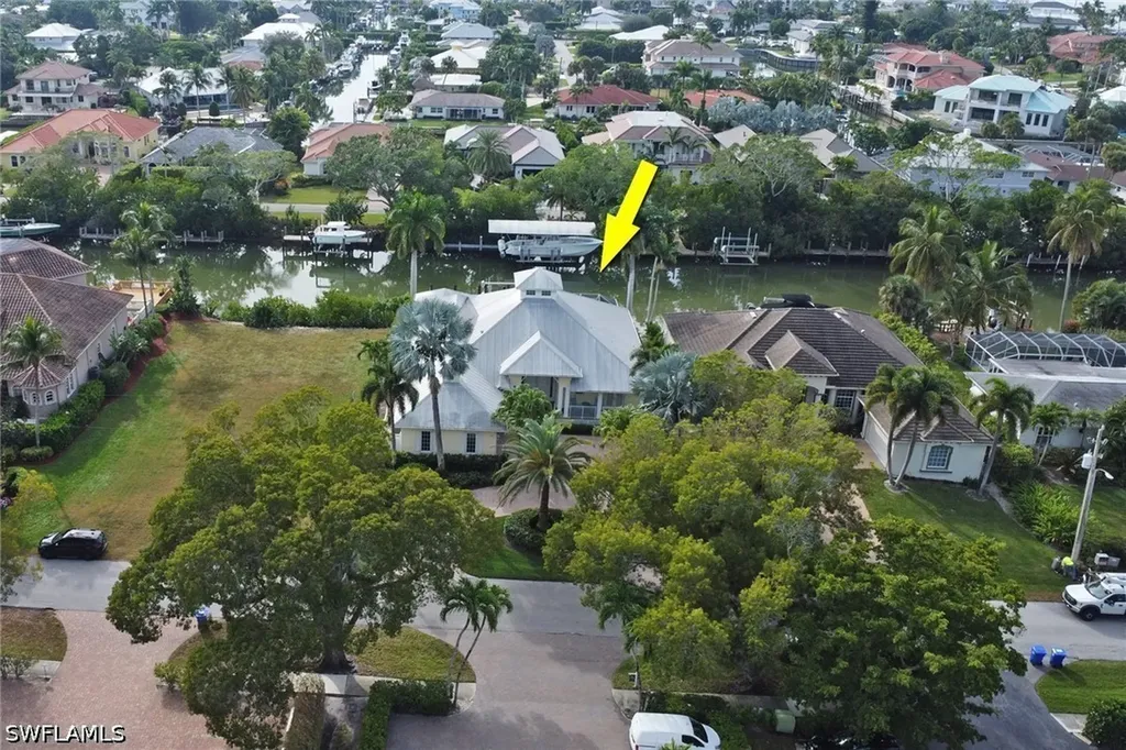 1510 Chesapeake Avenue Naples FL 34102