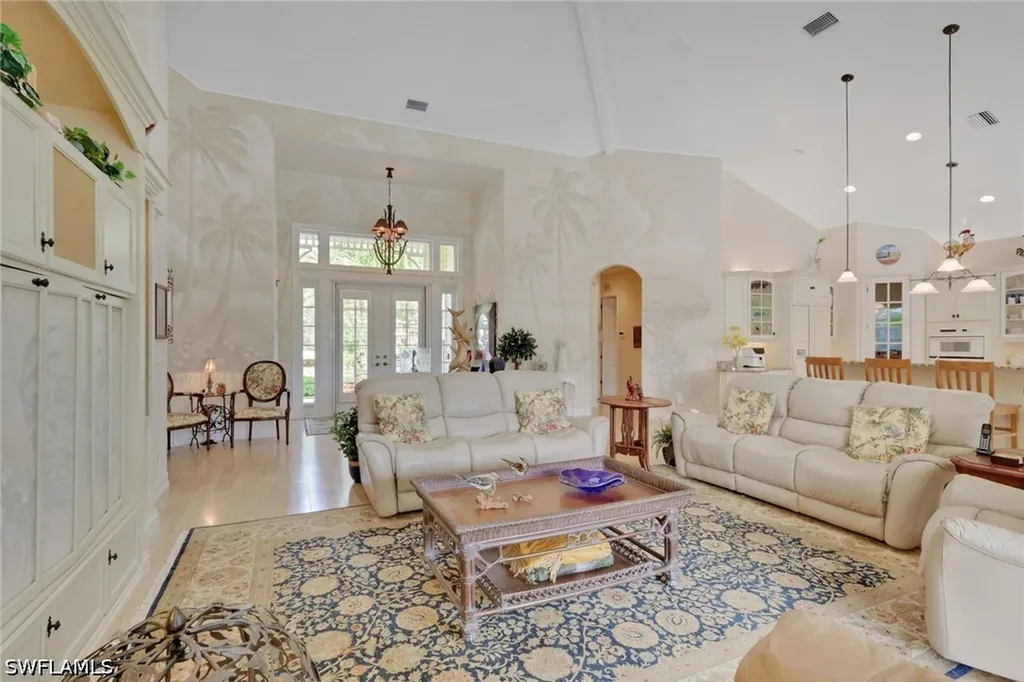 1510 Chesapeake Avenue Naples FL 34102