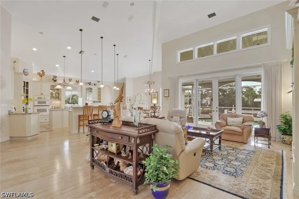 1510 Chesapeake Avenue Naples FL 34102