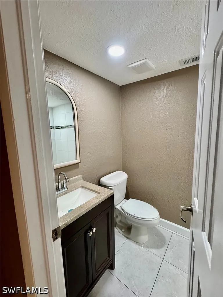 4603 Bayshore Drive Naples FL 34112