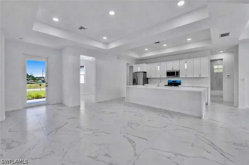 4113 19th Street SW Lehigh Acres FL 33976