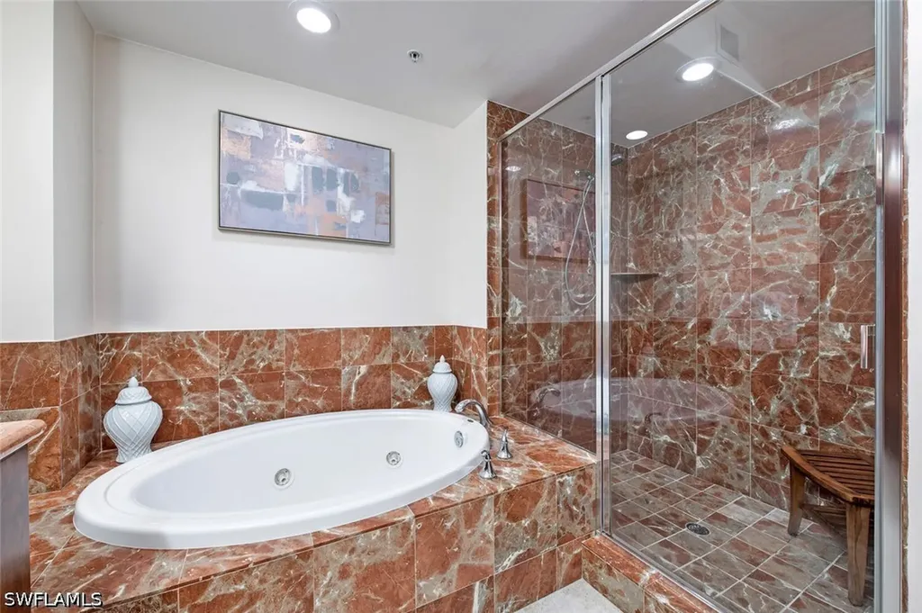 1035 Sandpiper Street Naples FL 34102