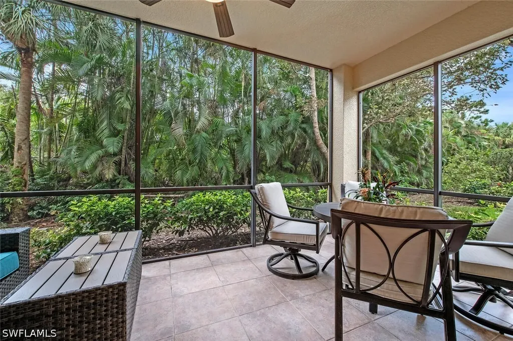 1035 Sandpiper Street Naples FL 34102