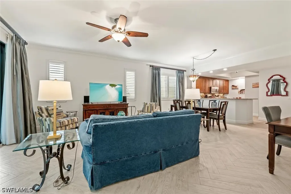 1035 Sandpiper Street Naples FL 34102