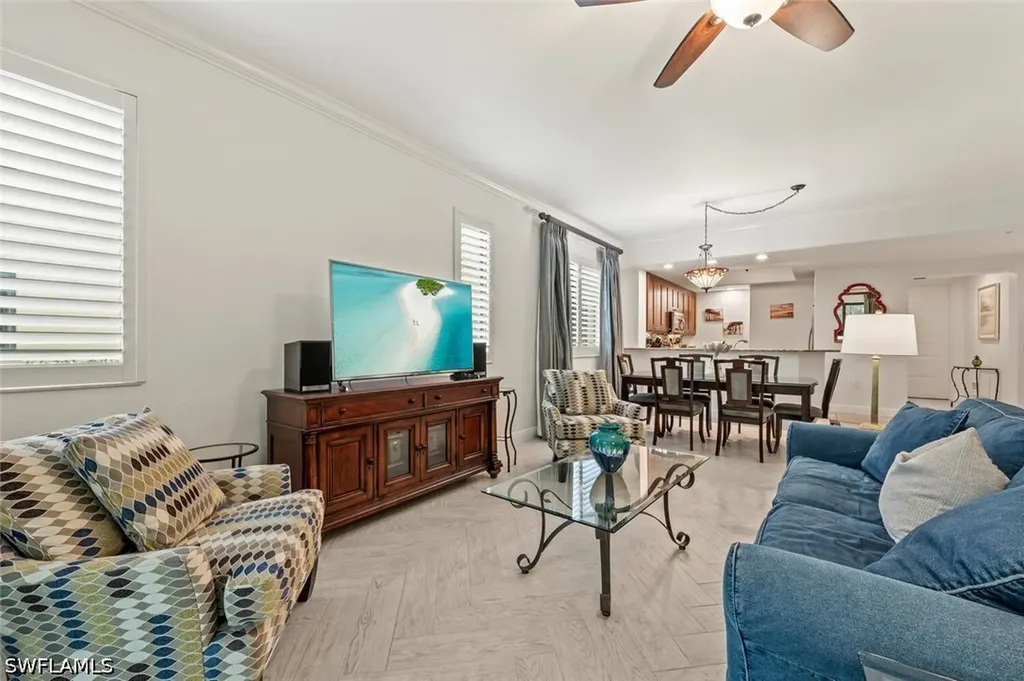 1035 Sandpiper Street Naples FL 34102