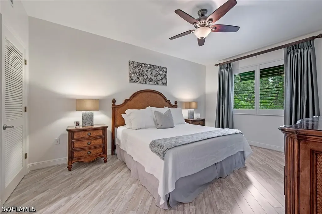 1035 Sandpiper Street Naples FL 34102