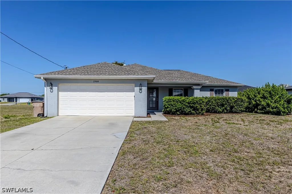 2904 NW 5th Place Cape Coral FL 33993